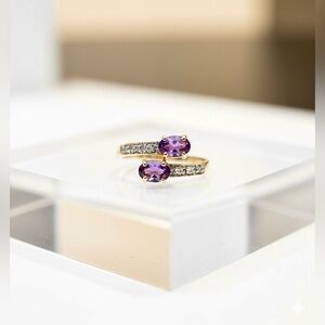 10k Gold Oval Cut Amethyst Toi et Moi Bypass Ring Diamond Accents Promise Ring